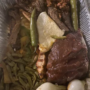 Food is definitely not worth the money I paid for it just to throw it away smh !! Step it up @ el Rancho Grande .. no tortillas either ...