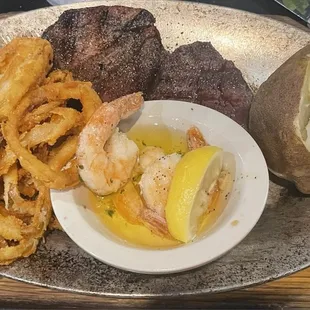 Filet &amp; Prawns