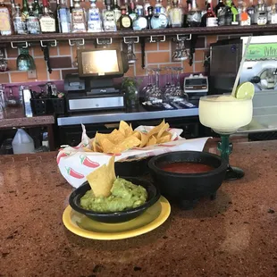 Margarita With Chips And Guacamole