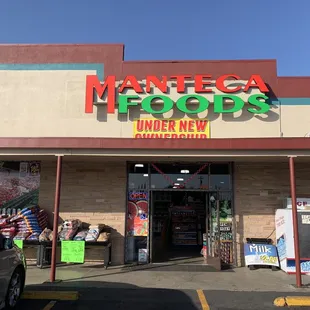 he front of the store