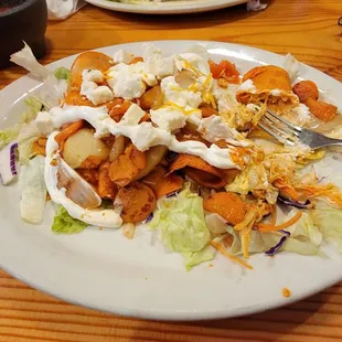 a plate of mexican food