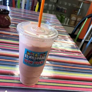 &quot;La amiga&quot; , strawberries , banana , mango, milk . SOOOOO AMAZING . i love it fruit taste sooo fresh.