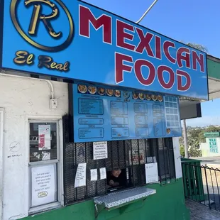 a mexican food restaurant