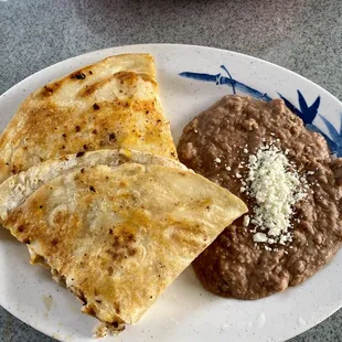 Chicken quesadilla with beans