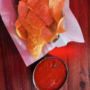 Chips &amp; salsa