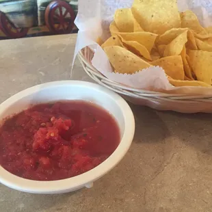 Good chips and salsa