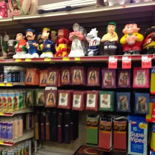 Candles and cool piggy banks!