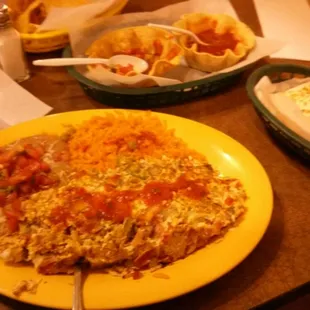 Huevos a LA Mexicana after 11 am. Ask nice and they&apos;ll make breakfast.
