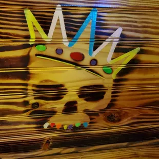 a skull with a crown on it