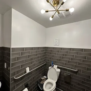 The super clean bathroom. Had to include. Some places have bathrooms that I would only use if absolutely necessary.