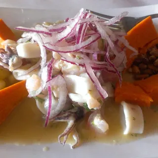 Ceviche Mixto