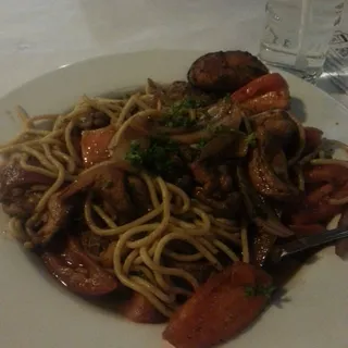 Tallarin Saltado de Pollo