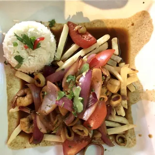 Saltado de Mariscos