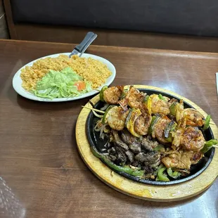 Beef, Chicken &amp; Shrimp Parriada