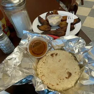 Platanos Fritos &amp; Tortilla