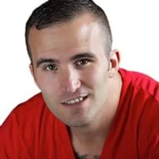 Alex R.