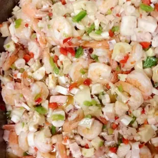 Rincón criollo donde mejor se come Ensalada de pulpo carrucho y camarones