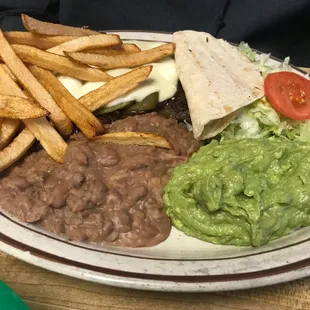 Freshest guacamole in town...don&apos;t get me started on the fajita meat, they have got their seasoning down!Tender and juicy, just how I  it.