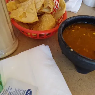 Chips in salsa are complementary