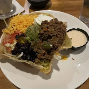 Taco salad with ground beef