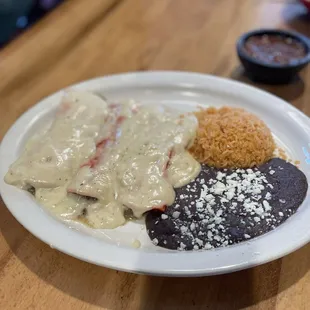 The brisket was lean and cooked well.  It definitely needed jalapeños.  I would give it a 4 out of 5 for flavor.