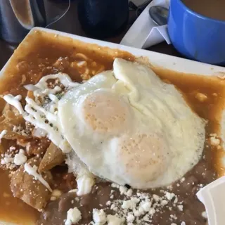 Chilaquiles Rojos Breakfast Border Plate