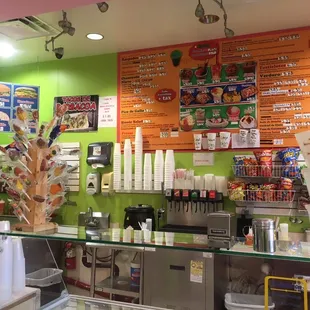 the interior of a fast food restaurant