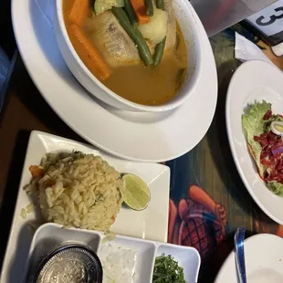 Caldo de Gallina Criolla