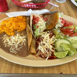 a plate of mexican food