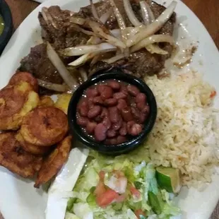 Bistec Encebollado, real good!!