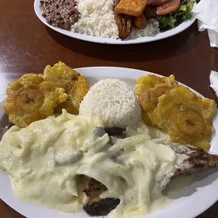 steak fillet with jalapeño sauce