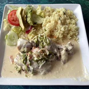 Pollo en Crema (Two Tortillas Included But Not Shown)