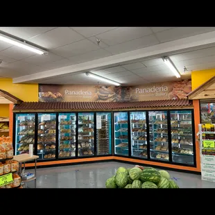 Fresh made sweet bread every day / Pan dulce