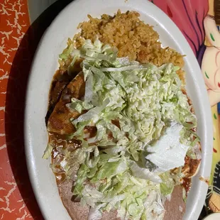 a plate of mexican food