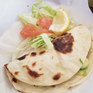 Guacamole taco vegan