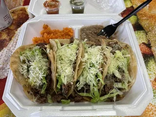 Alba's Grill and More