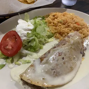 Quesadilla Blanca dinner with beef