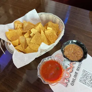 Free chips, salsa, and bean dip