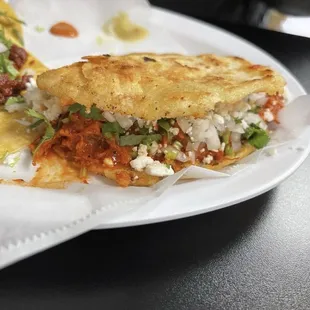 Gordita de Chicharrón
