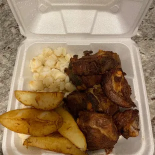 Chicharrón  The best Plato de chicharrón I've had.  Soo good..