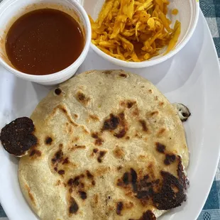 Quueso pupusas