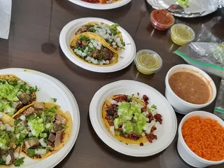 Ponchos Tacos