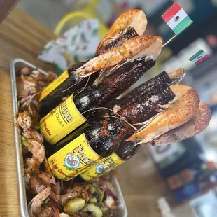 6 preparado. 6 pack of camarón, anybody?