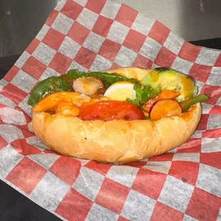 Pan con pollo salvadoreño