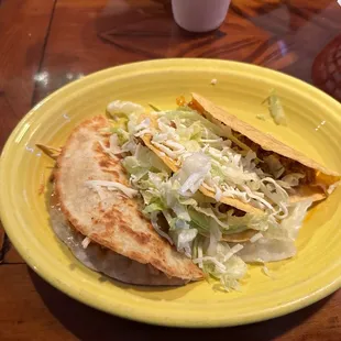 Lunch combo 1 chicken quesadilla with 2 beef tacos