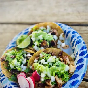Lengua, Cabeza, Pollo tacos