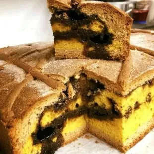 Semita alta. Pan dulce con dulce de panela