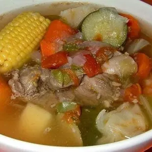 Sopa de res**