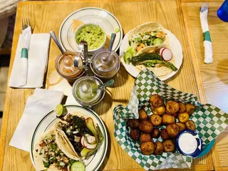 El Piquin Restaurant 2