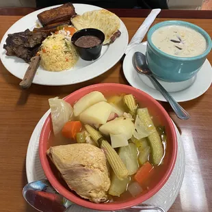 Sopa de Gallina, Plato Tipico Salvadoreño, Arroz con Leche.